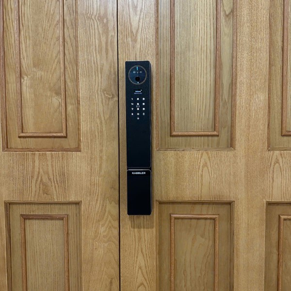 Khóa cửa vân tay Kassler KL 899 Plus