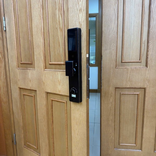 Khóa cửa vân tay Kassler KL 899 Plus