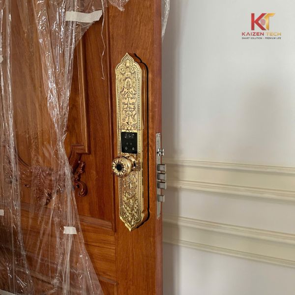 Khóa cửa vân tay cao cấp tân cổ điển Kassler KL-929F, mở bằng khuân mặt face 3D